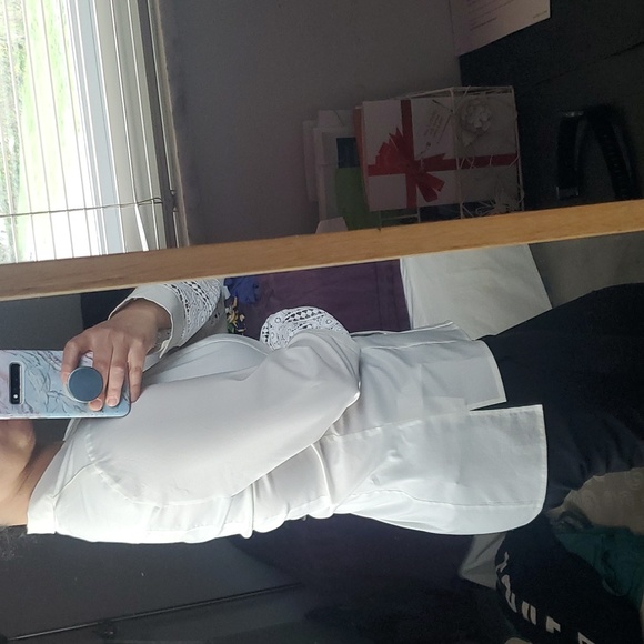 Laundry White Button Down with lace detailing on sleeve. Worn 1 time. - Picture 3 of 7
